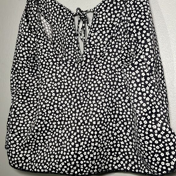John Galt black-and-white floral crop top - Picture 6 of 6